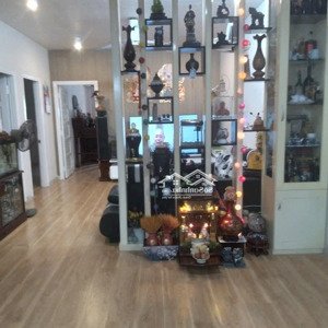 bán căn hộ vtcenter 102m2,3pn,2wc giá 3tỷ350tr.call mr hà.