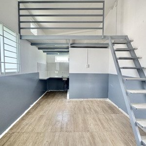 cho thuê phòng trọ gác cao 2m - giờ giấc tự do - ngay cổng sau kđt vạn phúc