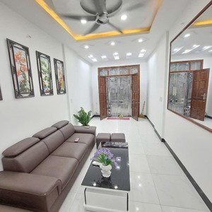 chính chủ cho thuê nhà nguyên căn ngõ 236/49 đại từ - nhà 42mx4t, 5pn, 3wc, có điều hòa nóng lạnh