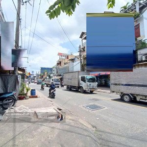 bán nhà + dẫy trọ - thu nhập 18tr/th - phạm văn đồng - dt : 141m2- giá 6,25 tỷ