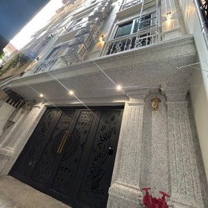 bán ccmn ở nguyễn khang - quận cầu giấy - 7 tầng x 10 p - thanh máy- tỷ suất ~ 6.5 % 65m x 12,5 tỷ