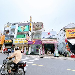 bán nhà góc 2 mặt tiền đường tân hương, quận tân phú. ngay chợ, vị trí đẹp. giá tốt !