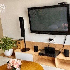 bán căn hộ 2pn, 1wc tại screc tower, 3,6 tỷ,lh: uyên