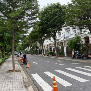 căn góc cityland p7 gv.dt:5x20m-hầm 4 lầu-giá:18 tỷ.lh 