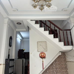 bán nhà chính chủ-3 tầng- giá tốt-nhà có tiềm năng đầu tư