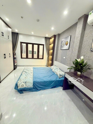 phòng 40m2 cửa sổ trời lớn, full nội thất - ngay phan xích long, phú nhuận gần q1, q3