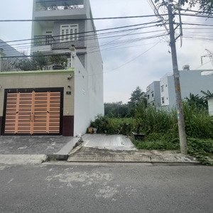 nền 110 m2 (5x22m) hướng tây bắc vị trí đẹp tại quận 8 kdc phú lợi