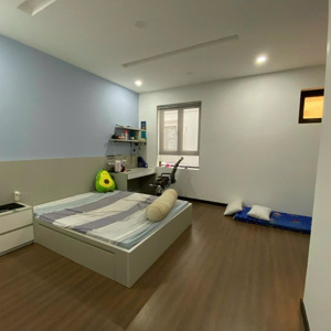 cần cho thuê nhà phố nguyên căn vừa ở vừa kinh doanh