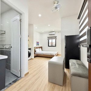 căn hộ bancol full nội thất máy giặt riêng gần đại lộ võ văn kiệt
