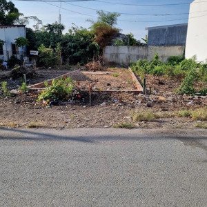 bán lô đất rẻ duy nhất 100m2 đường võ văn khánh ( bến tre ), giá 720 triệu - lh 