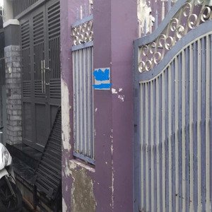 cần bán căn nhà hẻm xe hơi diện tích lớn tại lưu hữu phước, 61,8m2 có giá nhỉnh 4.x tỷ.