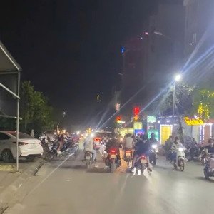 an bình ấp đồn kinh doanh sầm uất nằm giữa 5 khu công nghiệp lớn nhất nước