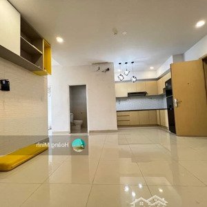 chính chủ cần bán căn oriental plaza - tân phú, dt 89m2, 2pn2wc, có nội thật, giá 2 tỷ 130 triệu
