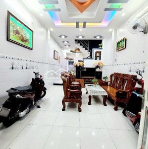 nhà đẹp 4 tầng âu dương lân, quận 8, đường ô tô tận cửa, 4x15m, sát chợ rạch ông, chỉ 9.5 tỷ