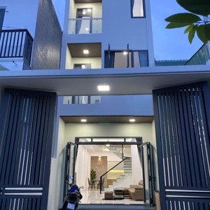 bán nhà phố 1 trệt 2 lầu hẻm 339 lê hồng phong - phú hòa - tdm