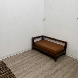 bạn e gửi cho thuê 2 phòng -trần đăng ninh, có sẵn wc, điều hoà, tủ, sofa, làm việc trực tiếp chủ
