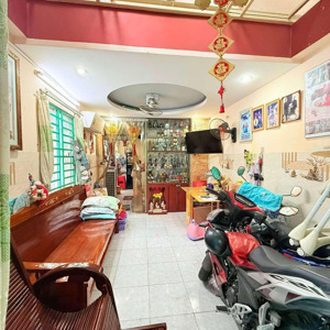 ngay chợ phạm văn hai lô gốc chủ xây chủ xây tâmhuyết năm tầng sáu phòng ngủ