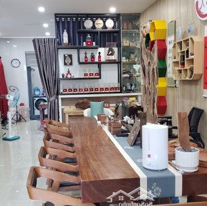 bán nhà shophoues 3 tầng gói 8 capila trục đường 18m kinh doanh đối diện gói 7