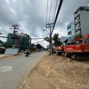 nhà nát 2 mặt tiền nguyễn thị định và đường số thông suốt. hiếm có, tiện xây mới. nở hậu tài lộc