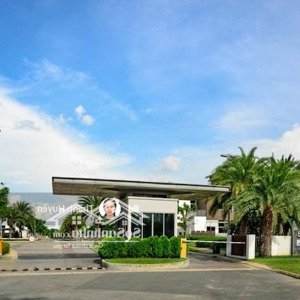 cho thuê biệt thự riviera cove 500m2 nhà đẹp ngay hồ bơi- lh 