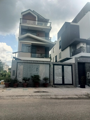 bán! biệt thự mặt tiền - 4tầng - 200m2(8x25)- kdc đông thủ thiêm- p, bình trưng đông q2 -giá 27.8tỷ