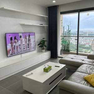 cam kết giá thật. 17.5triệu, cho thuê chcc gold view , 2pn, 2wc, full nt, 80m2 ( view pháo hoa )