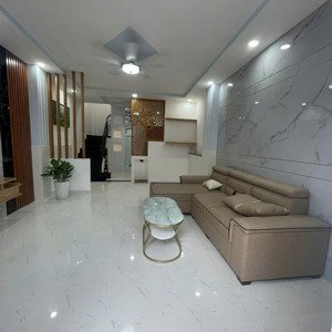 nhà mới tinh, full nội thất, nhà trống vào ở ngay