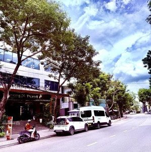 chủ giảm mạnh gần 10tỷ-bán đất mặt tiền 20m phố tây thảo điền 109m hầm + 7 tầng giá 27,2 tỷ