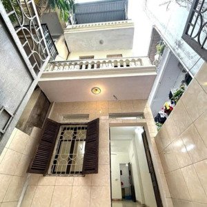 hàng xóm nhờ bán nhà phố trần khát chân - gần ô tô - nhà cũ 47m2 - sổ nở hậu - 7.5 tỷ