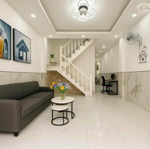 Bán nhà đường Thống Nhất, Gò Vấp, ngang 4m, tặng hết nội thất, 3 tỷ hơn