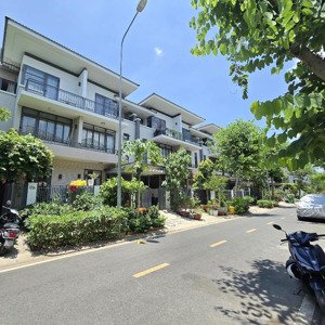chính chủ bán gấp giá 11 tỷ lh duy