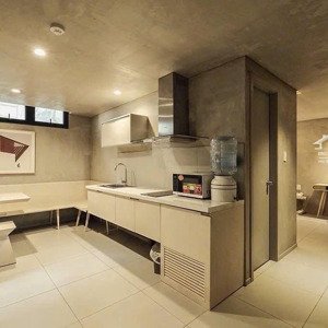 căn cuối cùng studio sang trọng tone xám an ninh, riêng tư