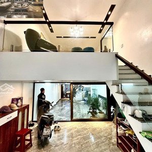 n4325 cho thuê nhà 5 tầng mặt đường tuyến 2 quán nam oto tránh nhau