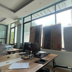 cho thuê văn phòng 25m2 tại lạc long quân, 4 triệu vnd/th, đông vệ, thanh hóa giá ưu đãi