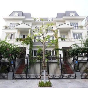 Cần bán căn biệt thự đơn lập Lideco, diện tích 236m², hướng Đông Bắc