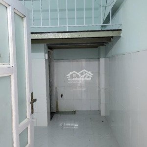 phòng trọ có gác lửng ngay 121 tây sơn, phường tân quý, quận tân phú - sát ngay chợ tân hương