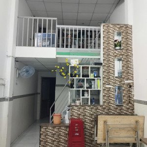 nhà phường tăng nhơn phú b giá 7 triệu/1 tháng 2pn q9