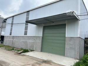 cho thuê nhà xưởng tại mặt đường đt.376, gần cụm công nghiệp ngọc long. diện tích 300m2.