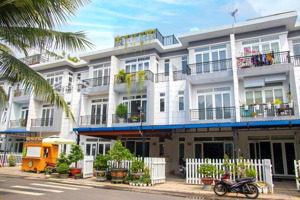 cho thuê nhà 1 trệt 2 lầu, đầy đủ nội thất, nhận nhà ở ngay