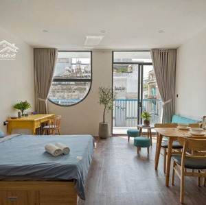 bán toà nhà 5 tầng vị trí đẹp kinh doanh homestay chdv