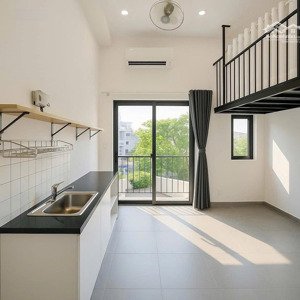 khai trương căn duplex - ngay sân bay - mới toanh thoáng mát vô cùng tận