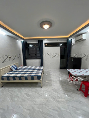 cho thuê phòng đường phạm hùng gần nguyễn văn linh. 35m2. full nội thất. giá thuê: 4,5tr/tháng