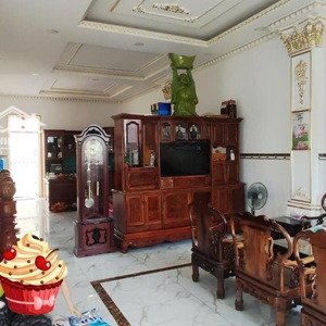 bán biệt thự 4 tầng có hầm kdc đại phúc bình hưng