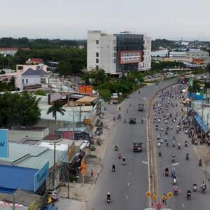 Hơn 300m2 có thổ cư. Đường xe hơi. Ngay cổng KCN. 499tr