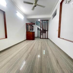 Bán nhà 5 tầng cực đẹp 36m tại ngõ 359 Minh Khai. HBT