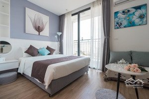 cho thuê căn studio tầng cao view hồ cực đẹp giá 8tr/th ở vinhomes green bay, lh 