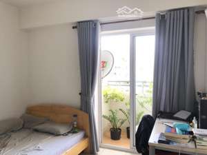 tôi cần bán căn hộ chung cư 109 nguyễn biểu, quận 5, căn góc 50m2, 2pn, 2.75 tỷ, sổ hồng