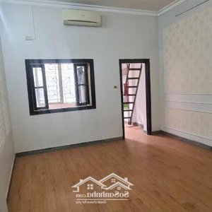 cho thuê nhà ngõ 318 đê la thành, đống đa, 40m² x 4 tầng, ô tô tránh, 11 triệu/tháng