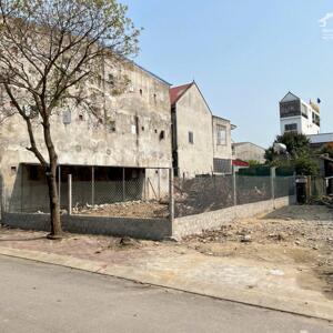Cần Bán LÔ 111m2 ĐẤT 2 MẶT TIỀN SIÊU ĐẸP – HÀ HUY TẬP, TP VINH