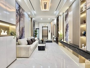 bán gấp nhà riêng thiết kế đẹp, có thang máy, 20m ra đường ô tô qua, giá hơn 9tỷ phố hồng mai, hbt